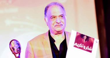 “رياض الخولى: من النجومية السينمائية إلى التميز المسرحي في أسبوع حافل”