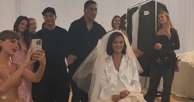سيلينا جوميز تحت الأضواء مجددًا: جدل السيجارة الإلكترونية في كواليس زفافها