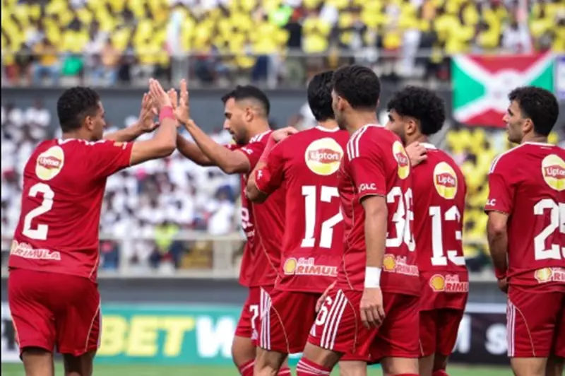 صافرة الشهدي تحكم مباراة الأهلي والاتحاد وحسام عزب يتولى تقنية VAR