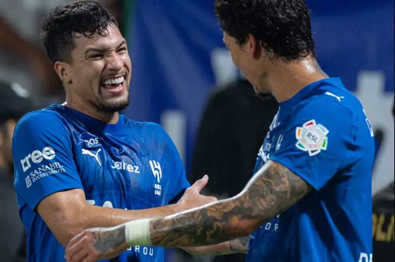 غياب كوكا يبرز قوة الهلال في انتصار متألق على الاتفاق بخماسية في الدوري السعودي