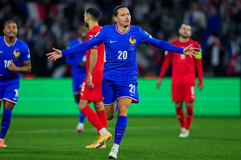 فلوريان توفان: عودة تاريخية ورقم قياسي مع منتخب فرنسا بعد 6 سنوات