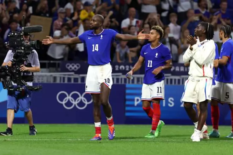 ماتيتا يكشف عن استدعائه لمنتخب فرنسا خلال عرض تلفزيوني مثير