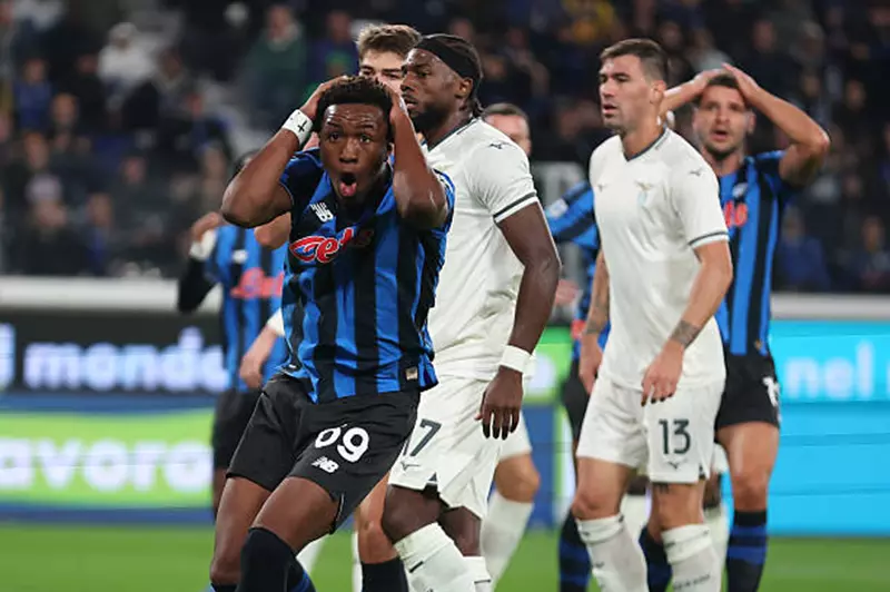 مباراة مثيرة تنتهي بالتعادل السلبي بين أتالانتا ولاتسيو في الدوري الإيطالي