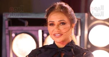 نجوم السينما يتألقون على السجادة الحمراء في مهرجان الجونة بفيلم فرانكشتاين