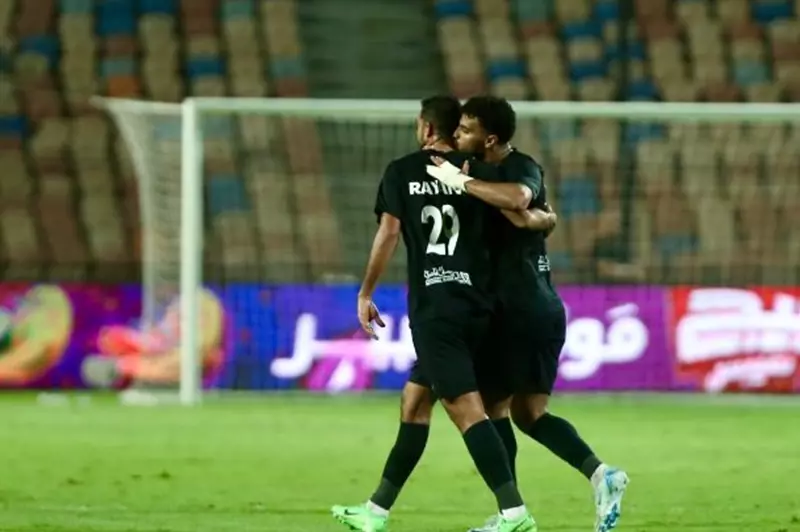 تحقيق المربع الذهبي: استراتيجية البنك الأهلي في الدوري الرياضي