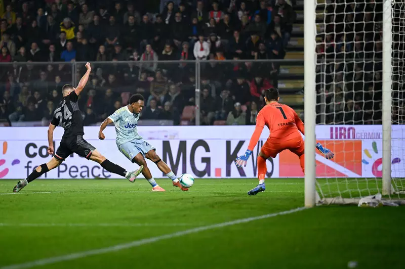 يوفنتوس يحقق انتصارًا مثيرًا على كريمونيسي في مباراة سباليتي الأولى بالدوري الإيطالي